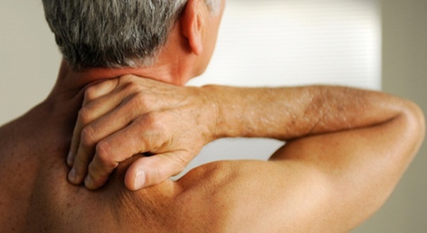 Боли при шейном остеохондрозе могут быть крайне сильными