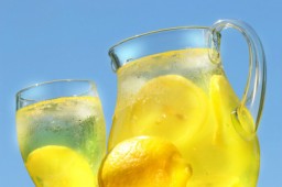 Лимонная диета поможет похудеть на килограмм в день